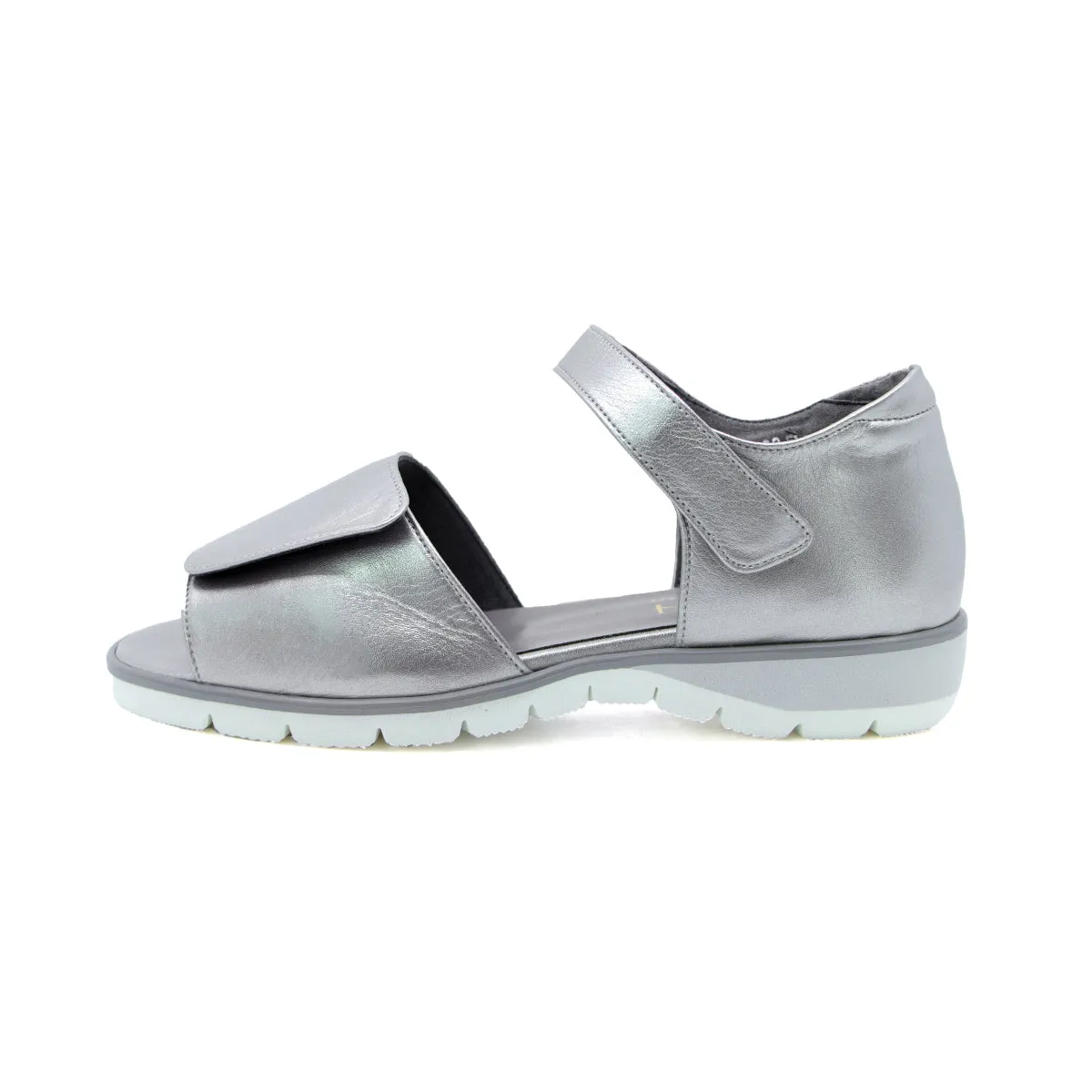 Muto Silver Soft Sandals