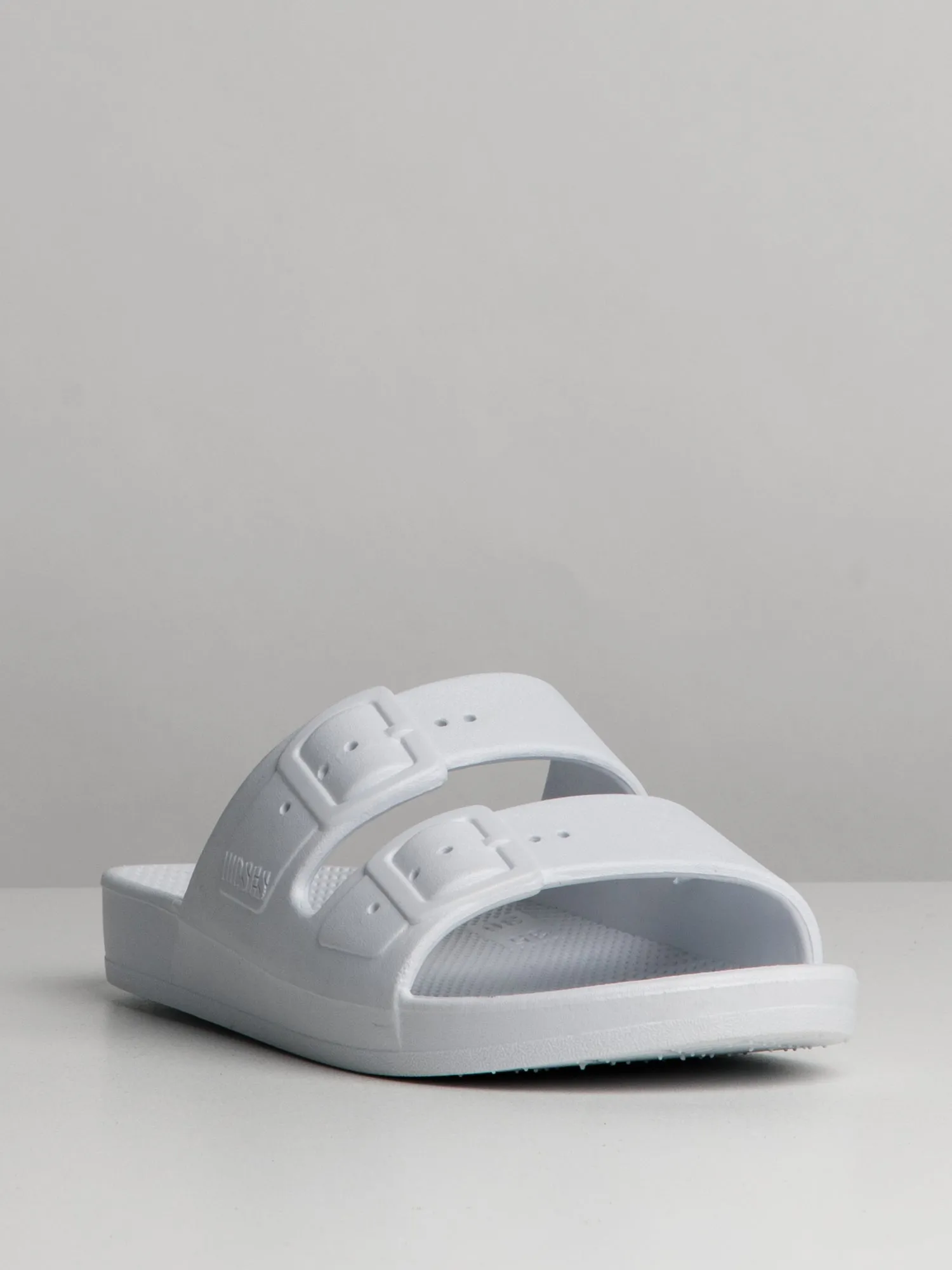 WOMENS FREEDOM MOSES WHITE SANDAL  - CLEARANCE