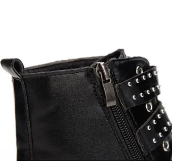 Women's Winter PU Leather Ankle Boots With Decorative Buckles